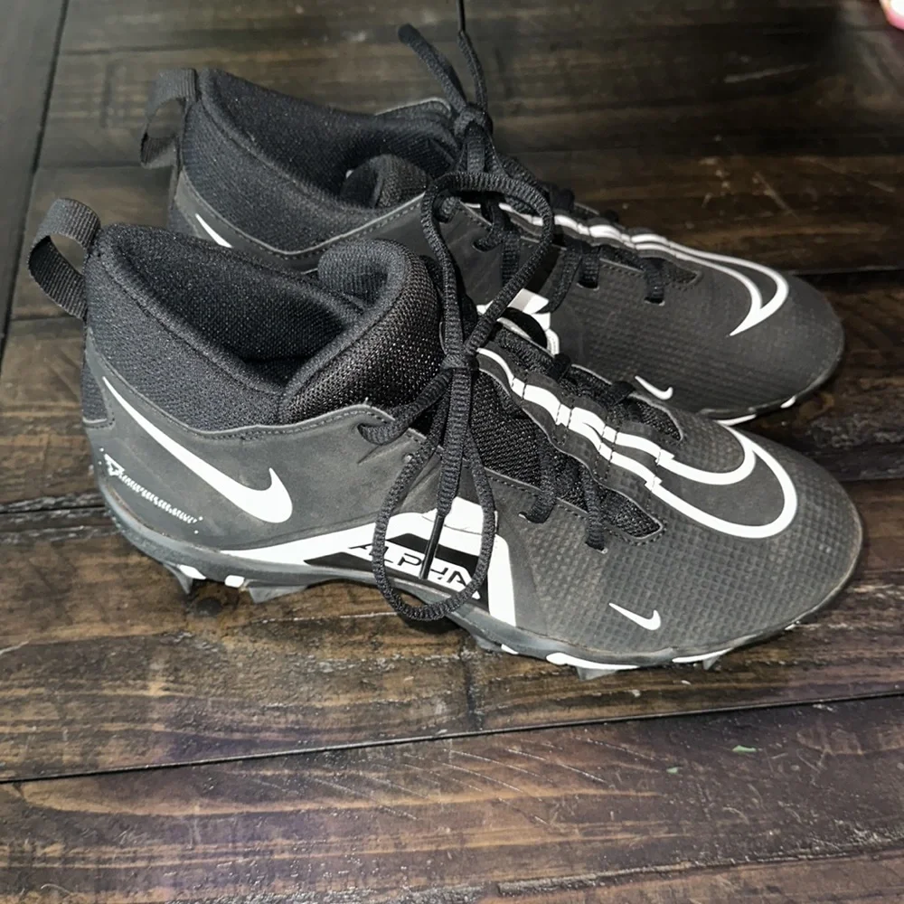 Nike Kids' Alpha Menace 3 Shark Mid Football Cleats - Picture 4 of 9